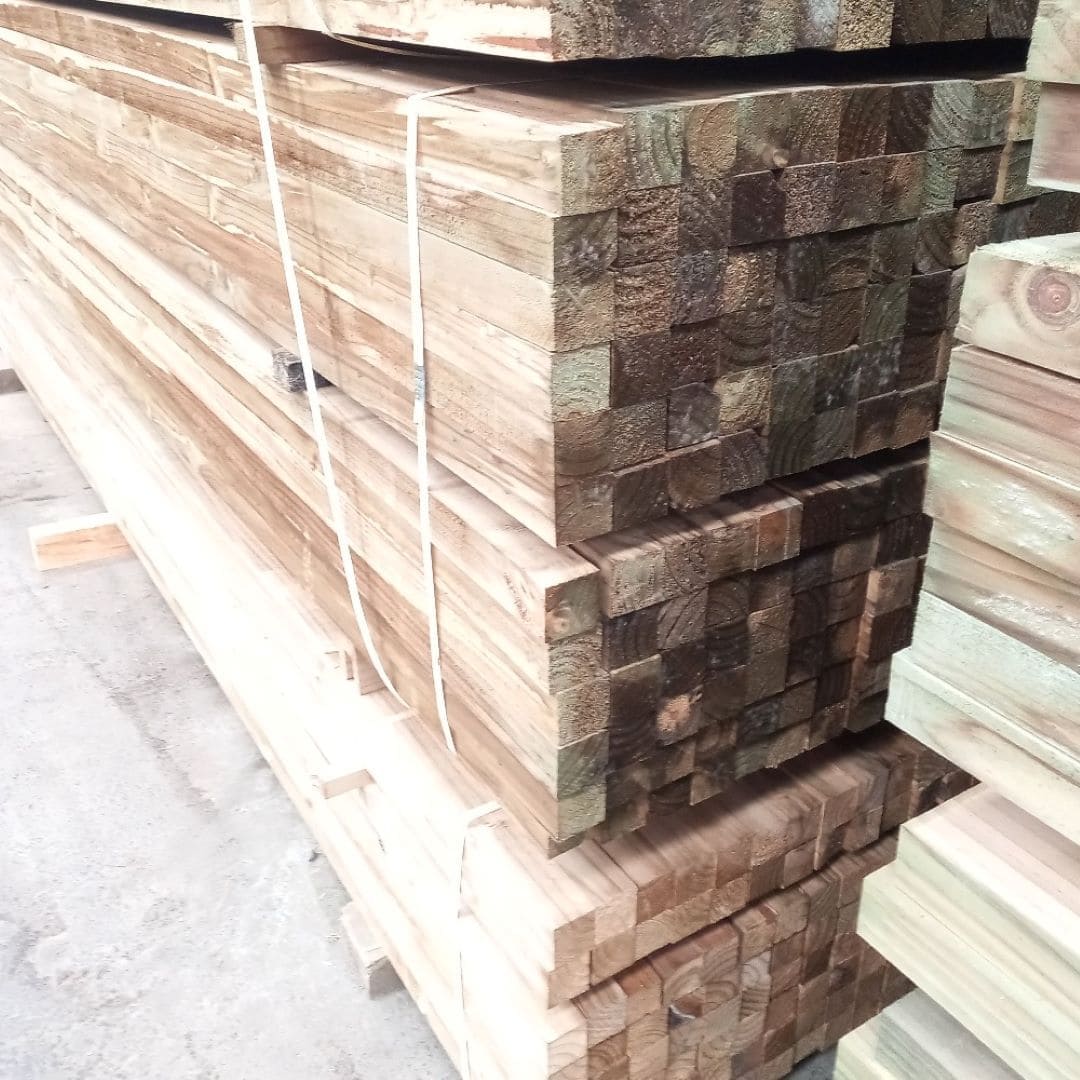 4" x 4" x 3.20m Brushed Impregnated Pine