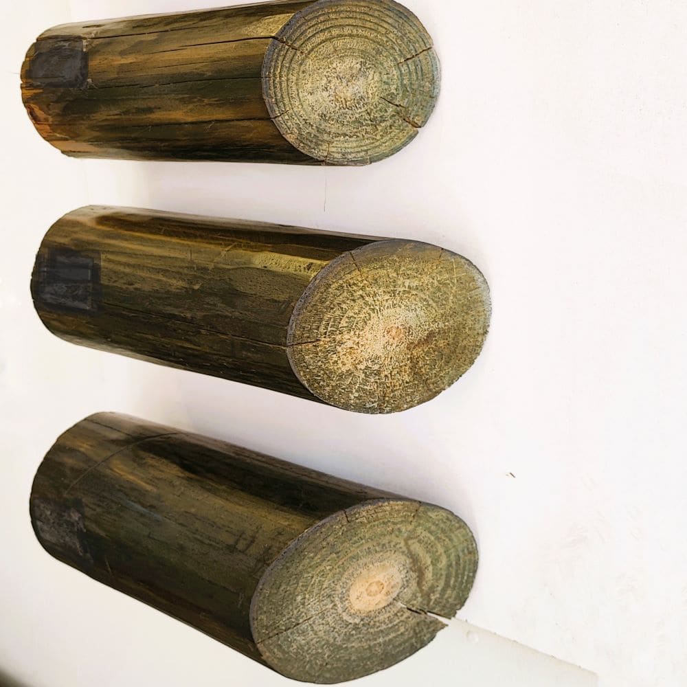 Impregnated pine padding 3" to 4" x 3.00 m