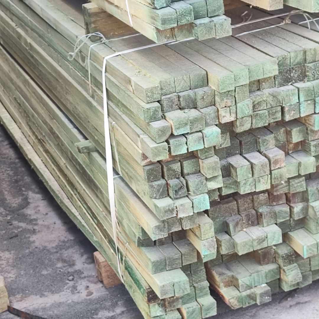 Álamo Impregnado Calibrado 32mm x 32 mm x 3.20m